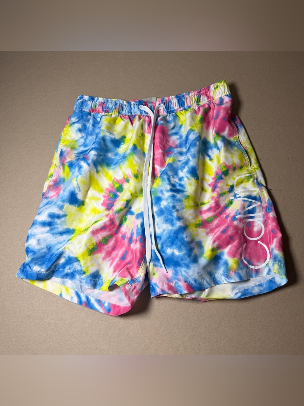 Calvin Klein Tie Dye Swim Trunks Rainbow Colorful Beach Resort  Men’s Size M